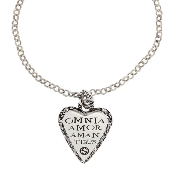🎉HOST PICK🎉Gucci Sterling Silver Bracelet with Engraved Heart - Picture 1 of 4
